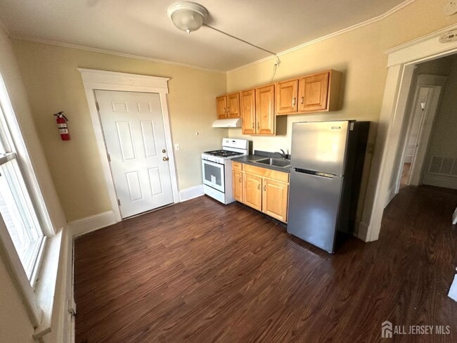 Building Photo - 151 N Broadway