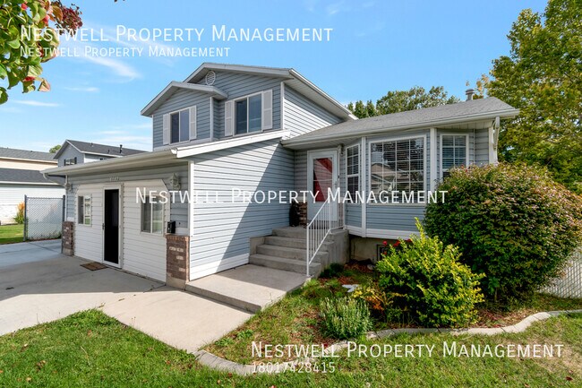 Building Photo - Beautiful Main Level 4-bed Home in Kearns