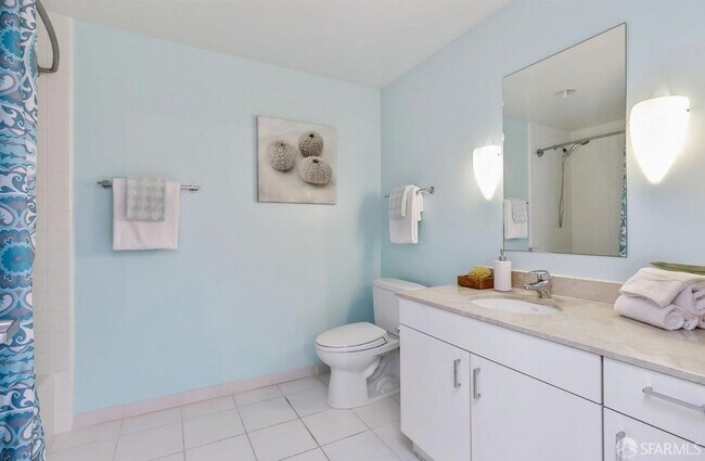 Building Photo - 451 Kansas St