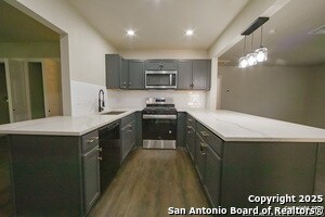 Building Photo - 219 Leonidas Dr