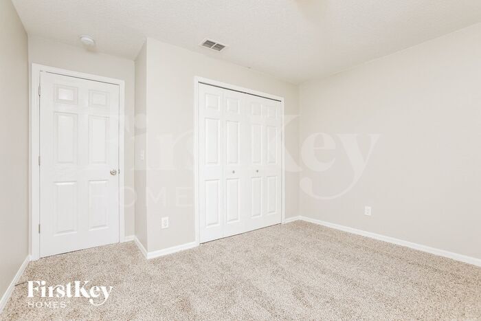 Building Photo - 7616 Country Run Pkwy