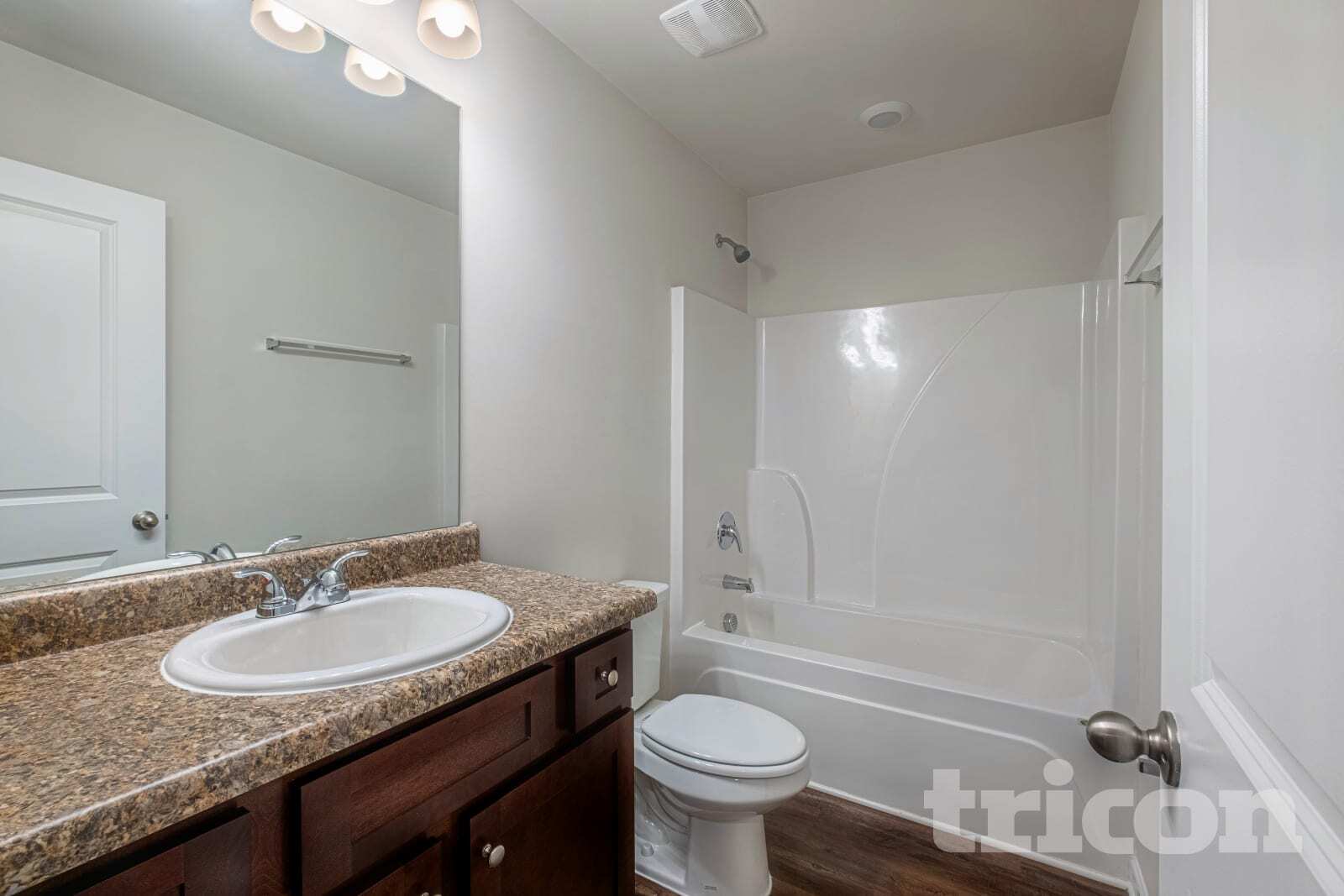 Building Photo - 559 Trickum Hill Dr