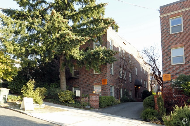 West Coast Arms - West Coast Arms Apartments