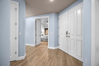 Building Photo - 10620 Gulf Shore Dr