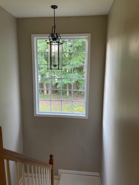 Building Photo - Welcome to this stunning 4-bedroom, 3-bath...
