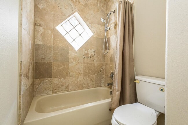 Building Photo - 10702 Patron Loop