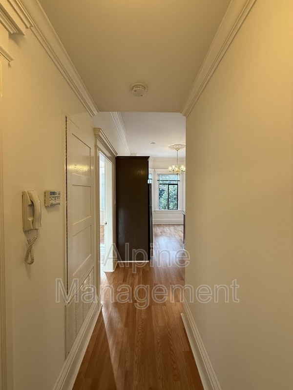 Building Photo - 115-117-117 Sanchez St