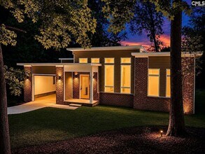 Building Photo - 2405 Barhamville Rd
