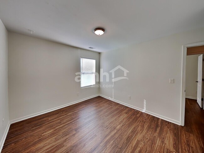 Building Photo - 601 Scotland Dr