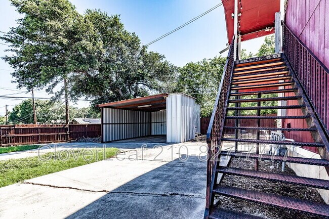 Building Photo - 317 Kashmuir Pl