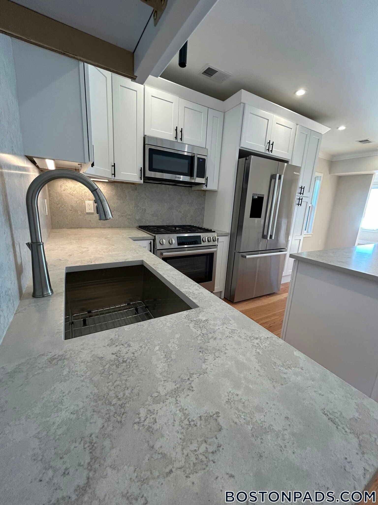 Building Photo - 156 Bayswater St