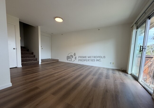 Building Photo - 3830 Fairfax Way