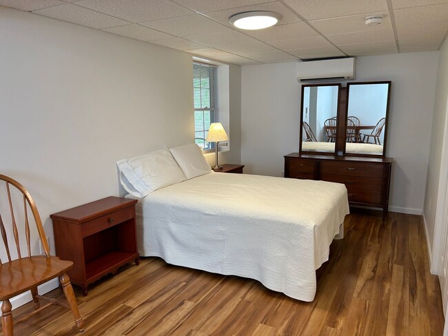 Building Photo - West AVL - Furnished Basement Efficiency