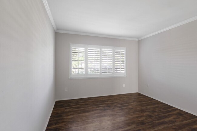 Building Photo - Welcome to this Beautiful Ranch-Style Home...