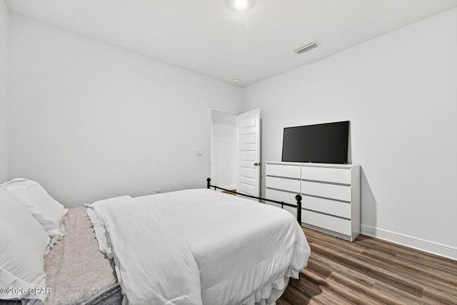 Building Photo - 224 Butler Cv