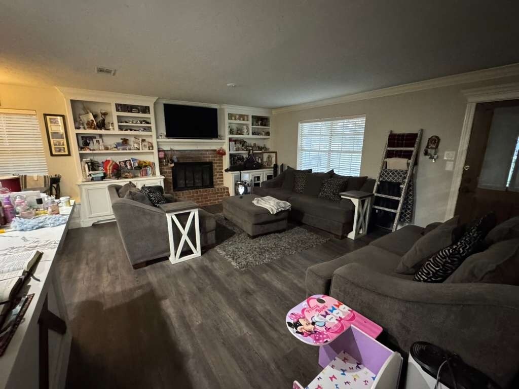 Building Photo - 20953 Trinity Way