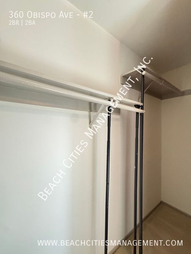 Building Photo - 360 Obispo Ave