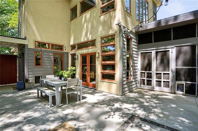 Building Photo - 213 Murray Hill Ave NE