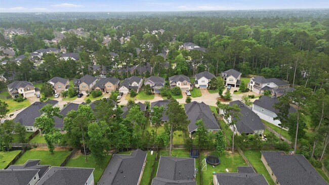 Building Photo - 119 Buttonwood Ct