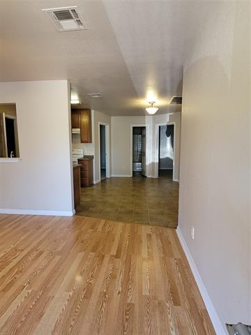 Building Photo - 229 E Craven Ave