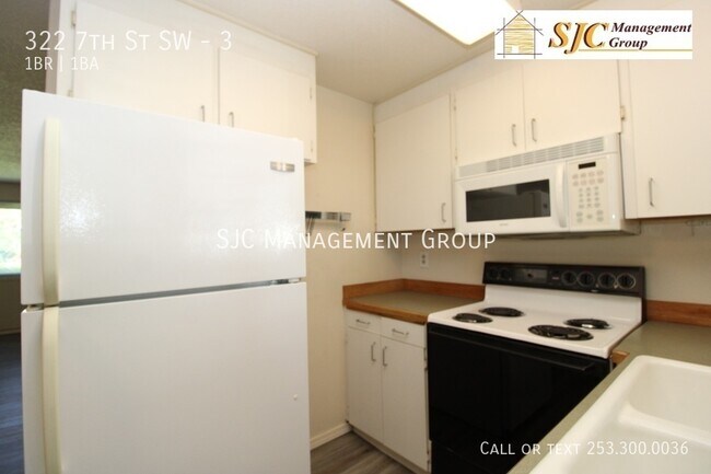 Building Photo - 322 7th St SW