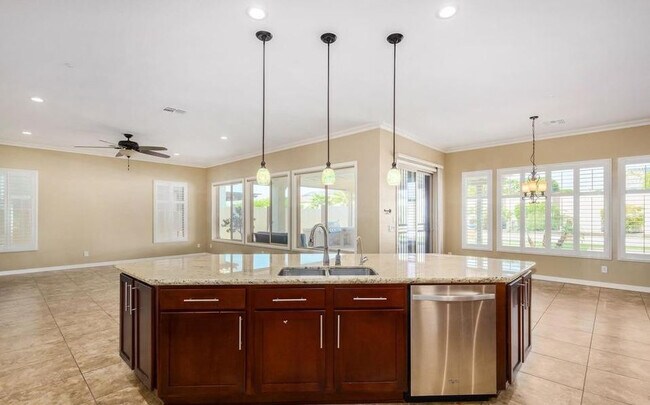 Building Photo - 14892 Aldea Dr N