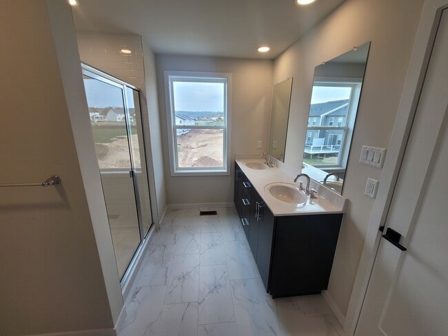 Building Photo - 357 Aspen Wy