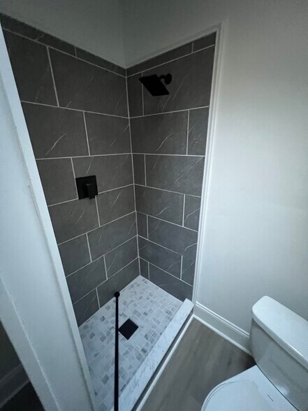 Building Photo - 3244 W Allegheny Ave