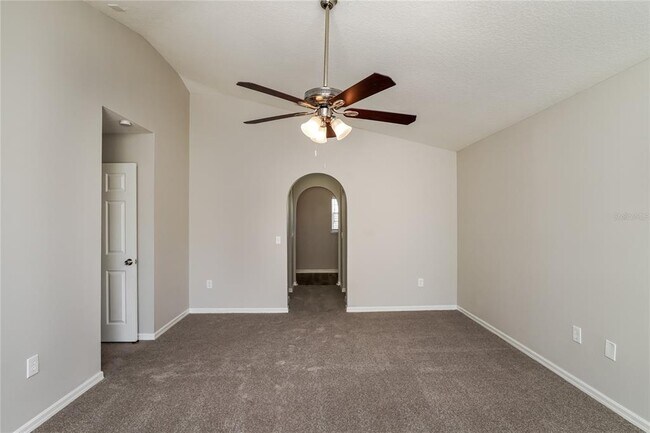 Building Photo - 517 Ridges Dr