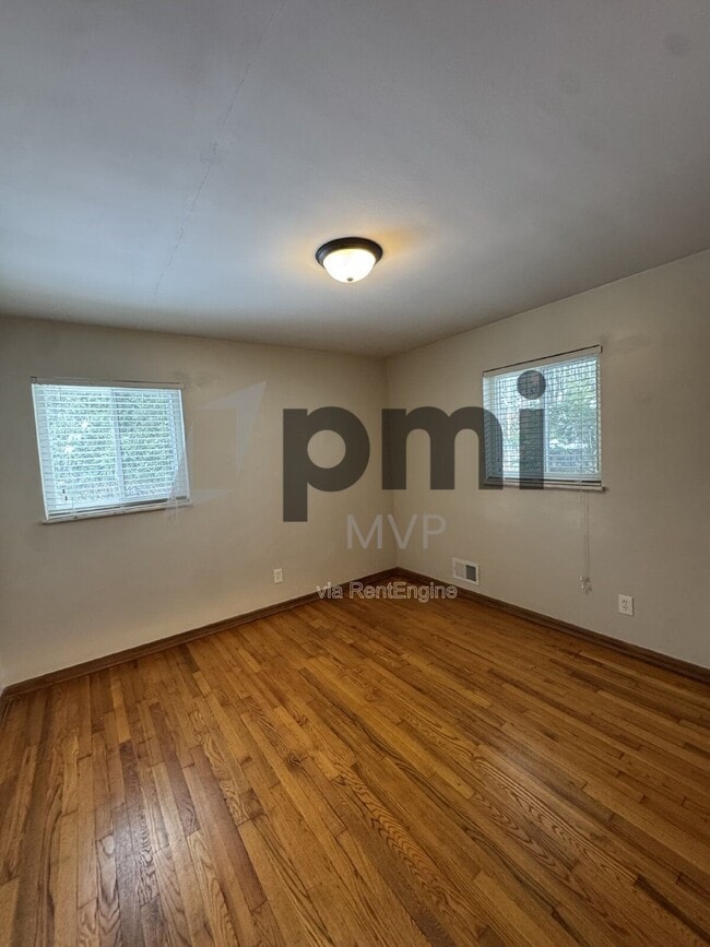 Building Photo - 312 Highfield Dr