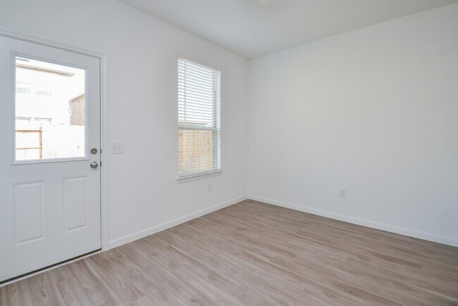 Building Photo - 1004 Laguna Cv Dr