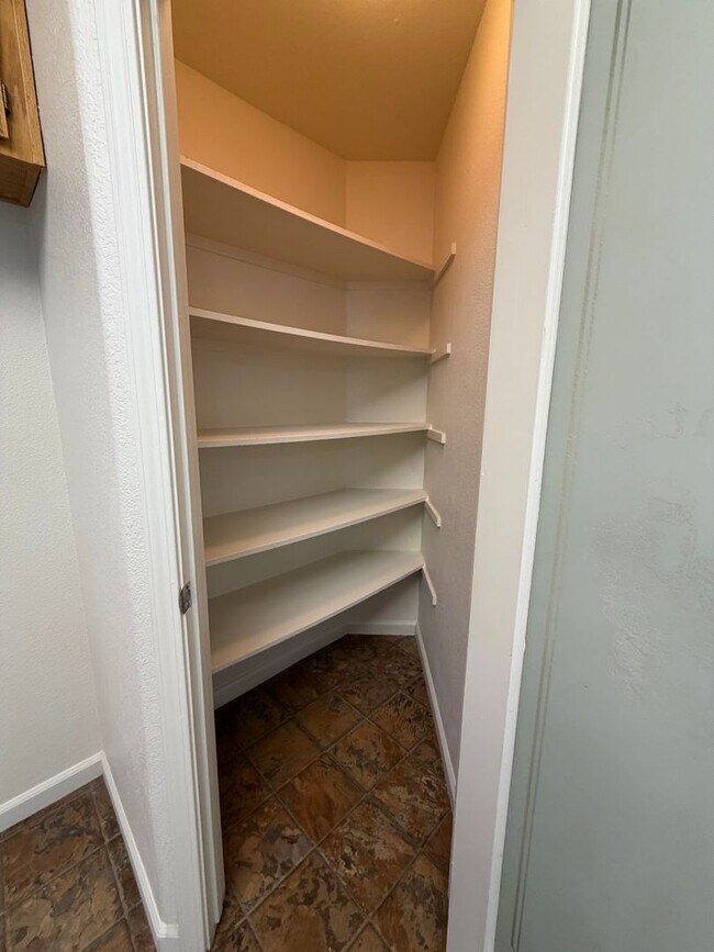 Building Photo - 9839 Tarzo Way