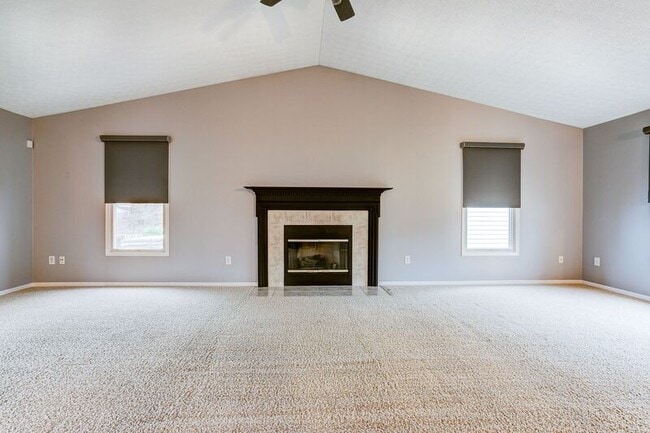 Building Photo - 8573 Olenbrook Dr