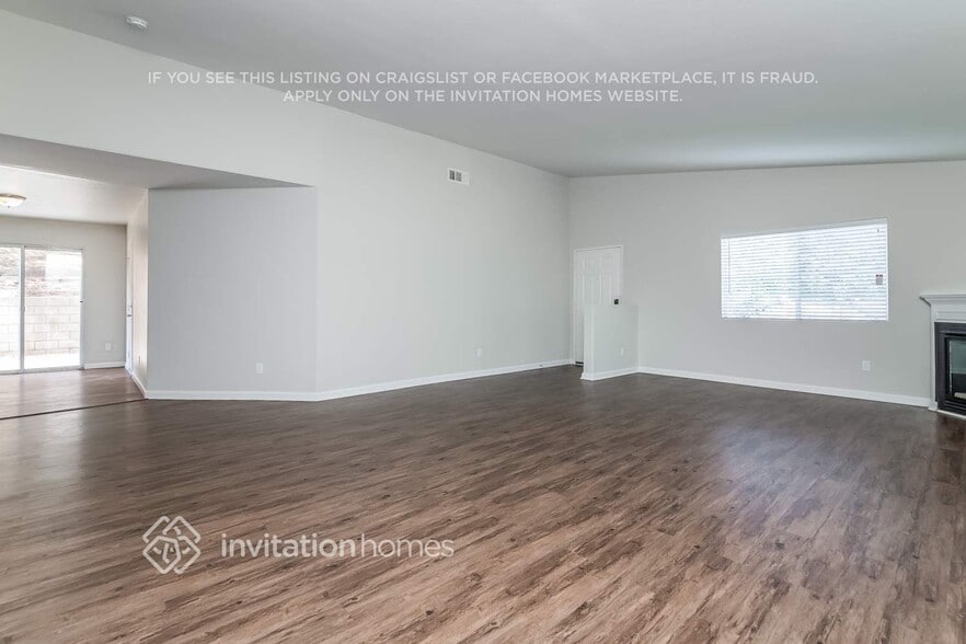 Building Photo - 973 Halfmoon Ct N