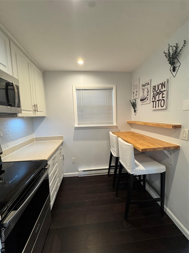 Building Photo - 634 Fox Run Ln