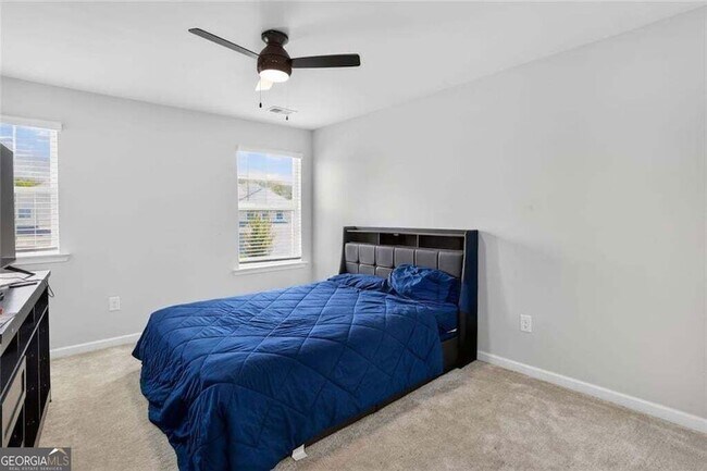 Building Photo - 616 Blue Ash Ct