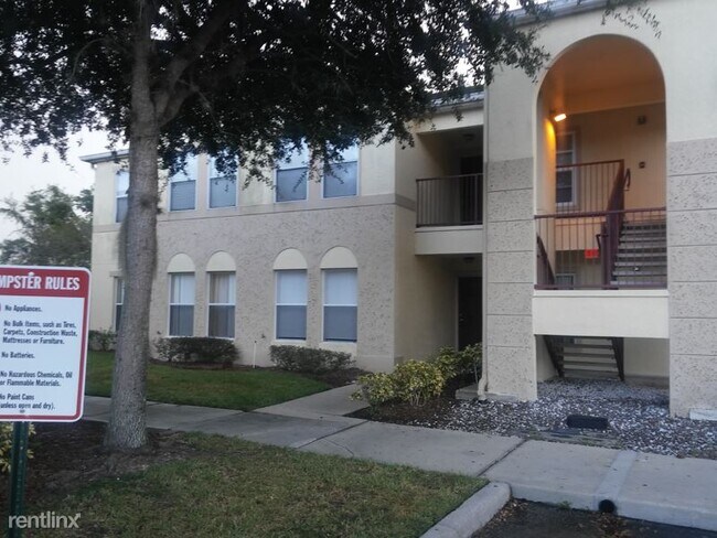 Building Photo - 2822 Club Cortile Cir