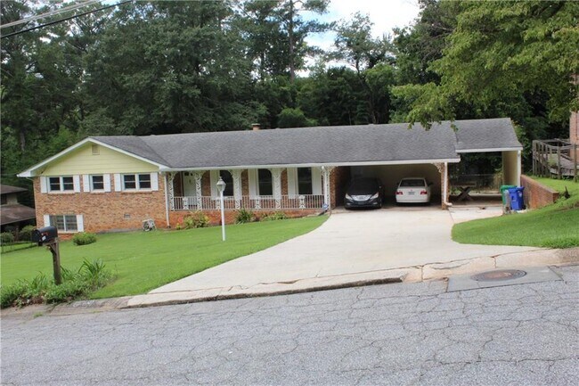 Primary Photo - 1179 Old Coach Rd