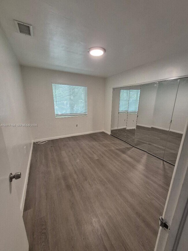 Building Photo - 10030 SW 164th Terrace