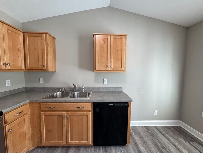 Building Photo - 310 N Varnell Rd