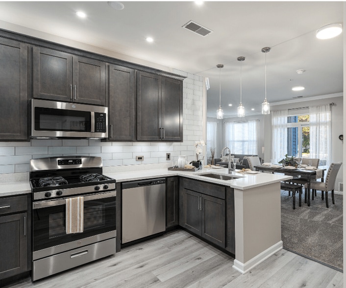 Primary Photo - Bristol Station