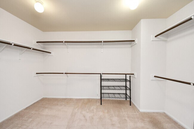 Building Photo - 8614 Riverbend Canyon Ln