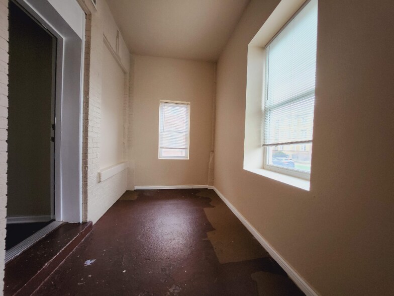 Building Photo - 7018 S Sangamon St