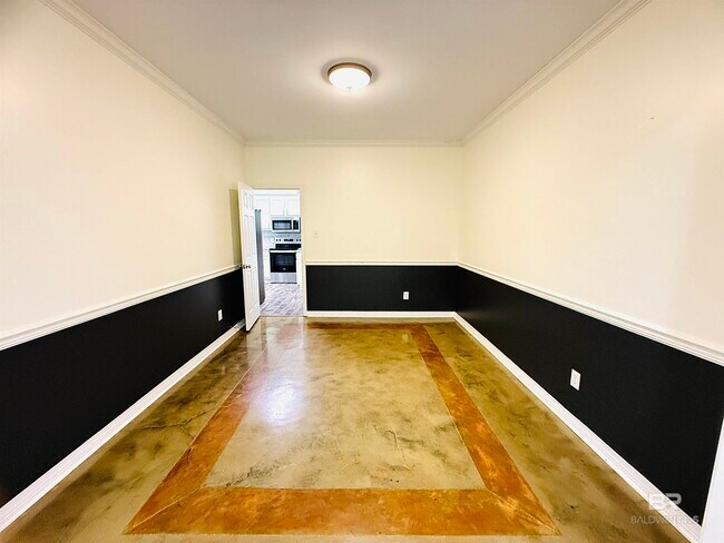 Building Photo - 31424 Oakridge Dr