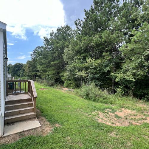 Building Photo - 303 Beaver Dam Cir