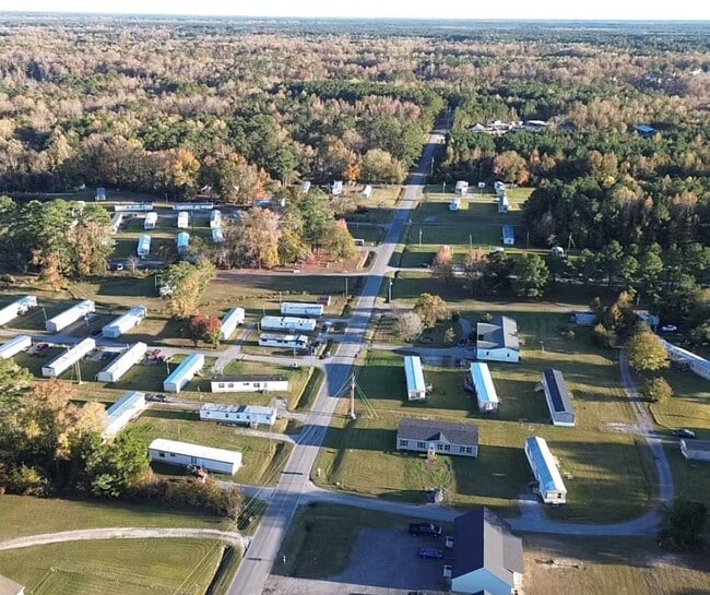 Building Photo - 303 Becky Ln