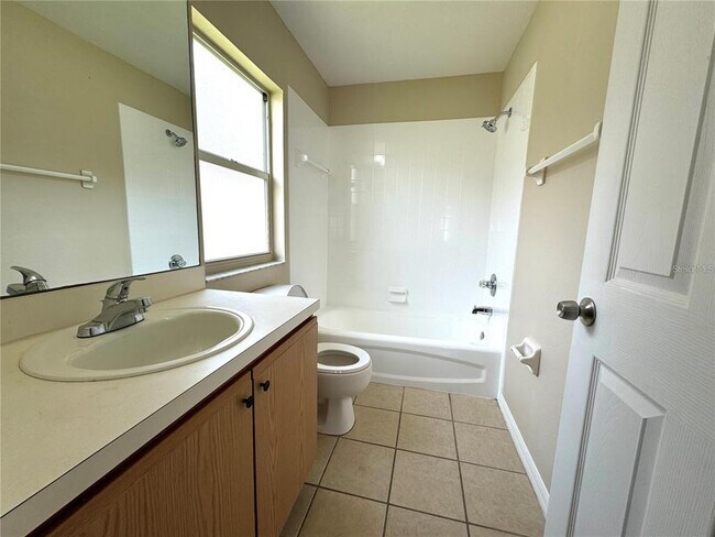 Building Photo - 1235 Alpine Lake Dr