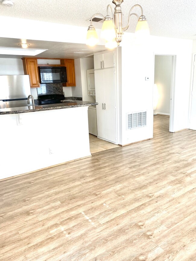 Building Photo - 8463 De Soto Ave