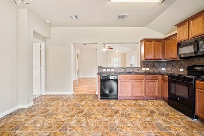 Building Photo - 219 Frio River Trail