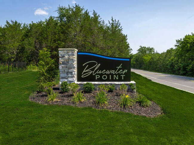 Building Photo - 460 Bluewater Dr